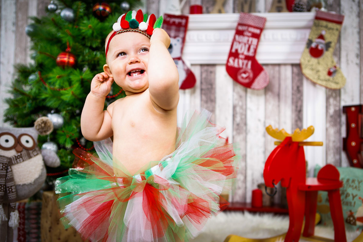 Cake Smash - Fotoshooting mit Kind - Weihnachten - Familie - Tortenschlacht - Fotostudio München - Weihnachtsengel - Fotograf Felikss Livschits-Francer - Mama Blog München