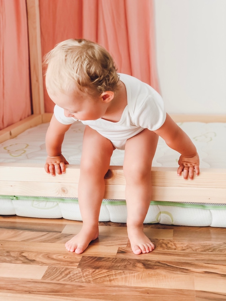 Endlich Durchschlafen Diy Hausbett Fur Kinder Nach Montessori