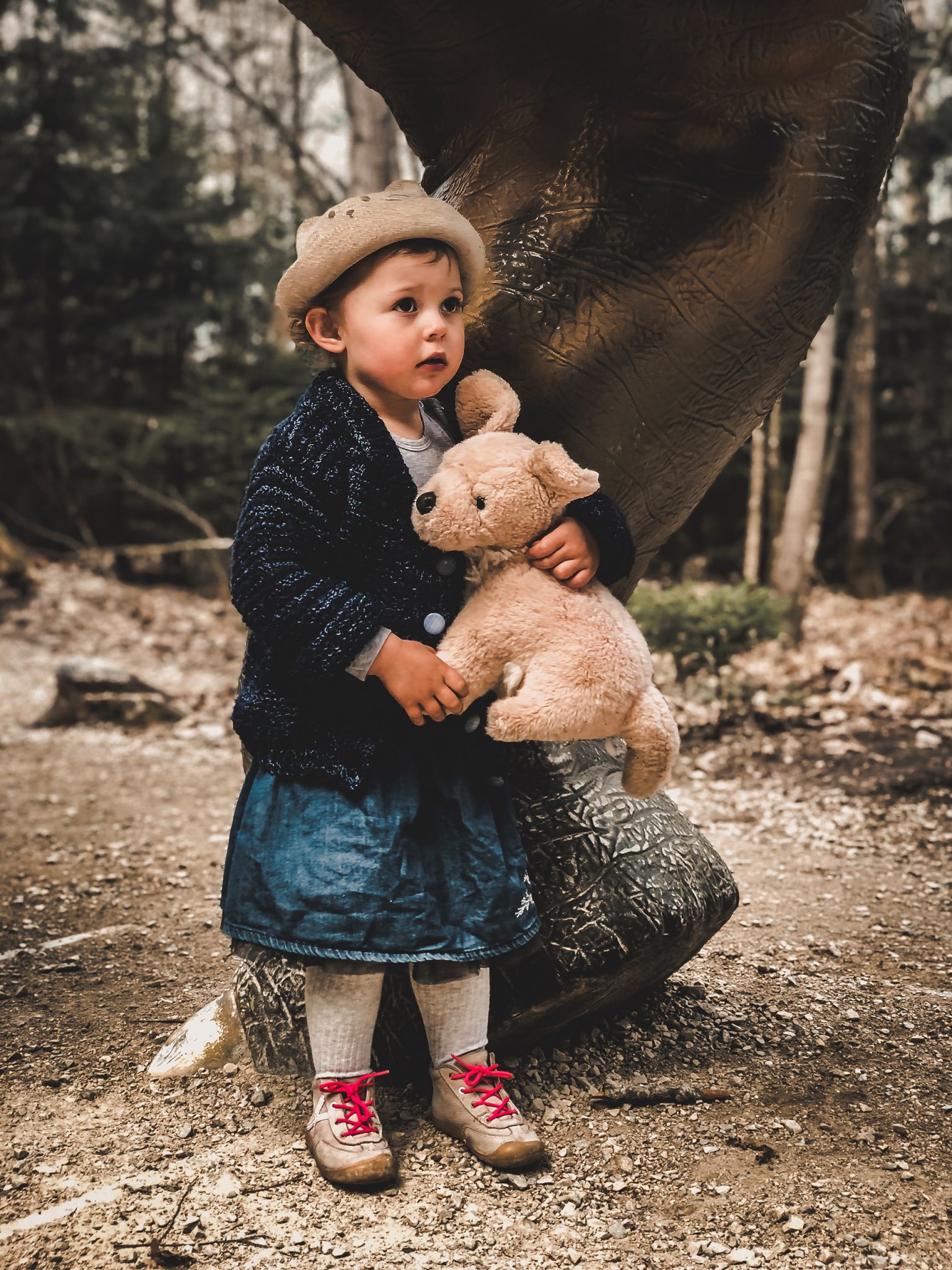 Dinosaurier Park im Altmühltal - Parkgelände mit Urzeittieren, Spielplatz, Skelette ausgraben und Shop - Mama Blog München 12