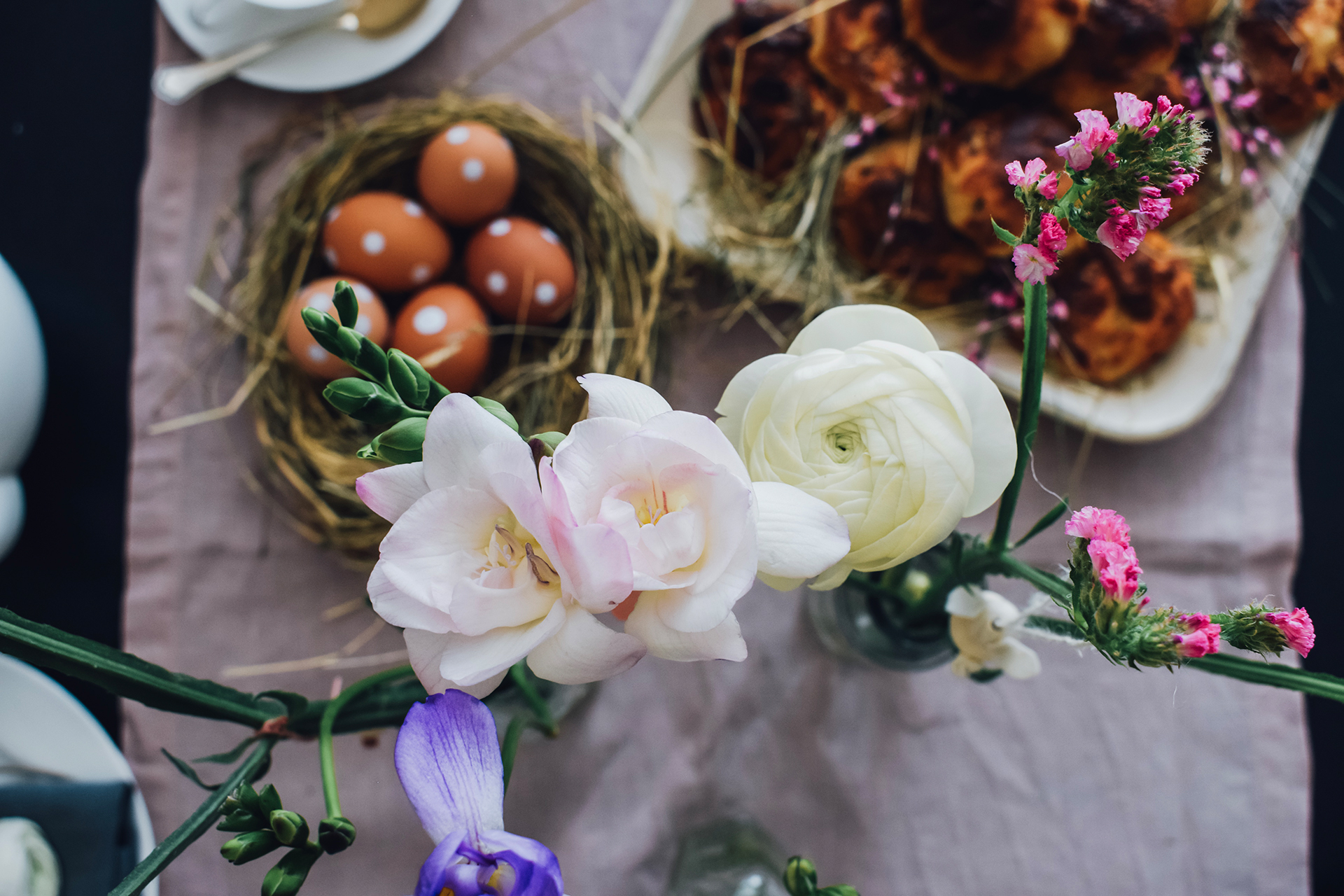 Ostern Ostertisch Osterdekoration Mama Blog München